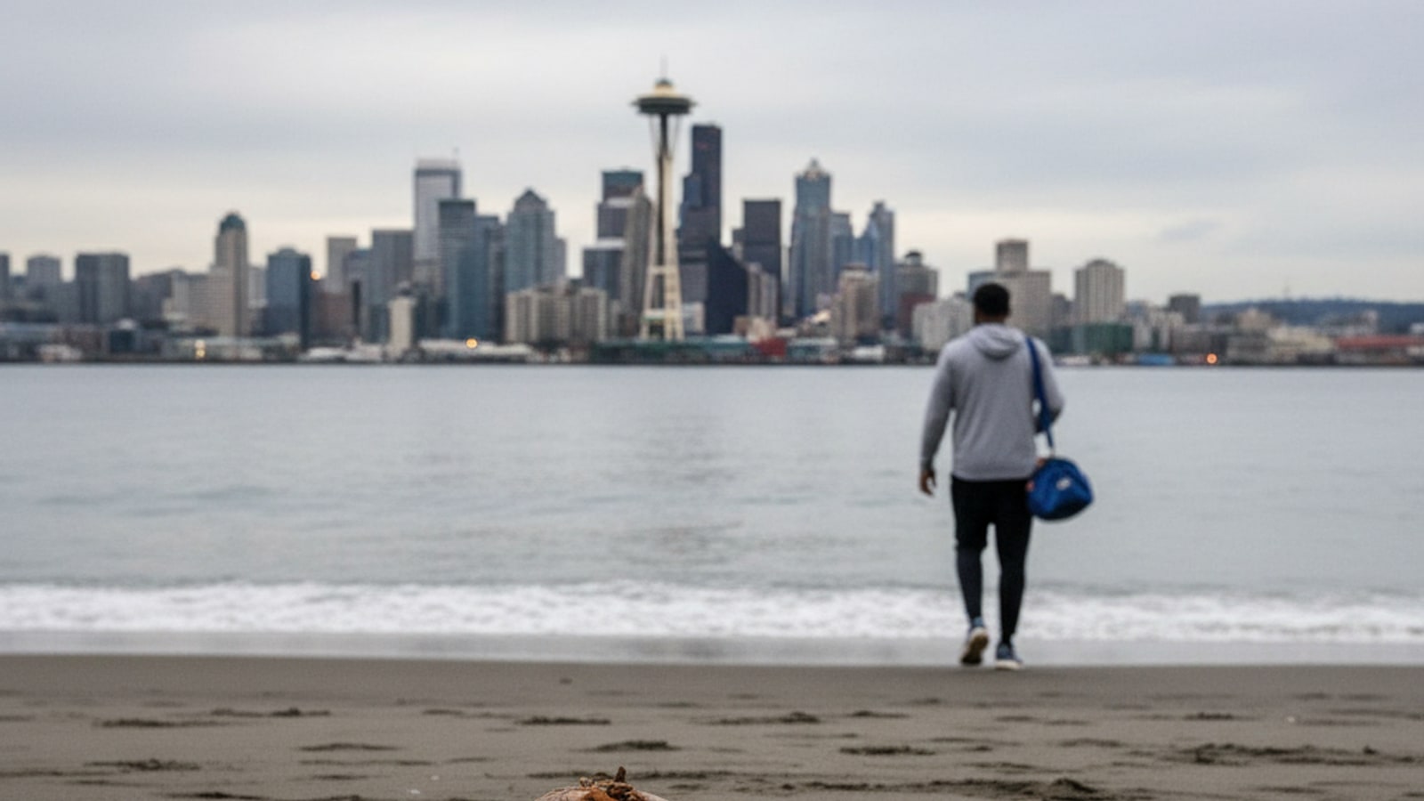 Is Dee Gordon still playing for the Mariners?