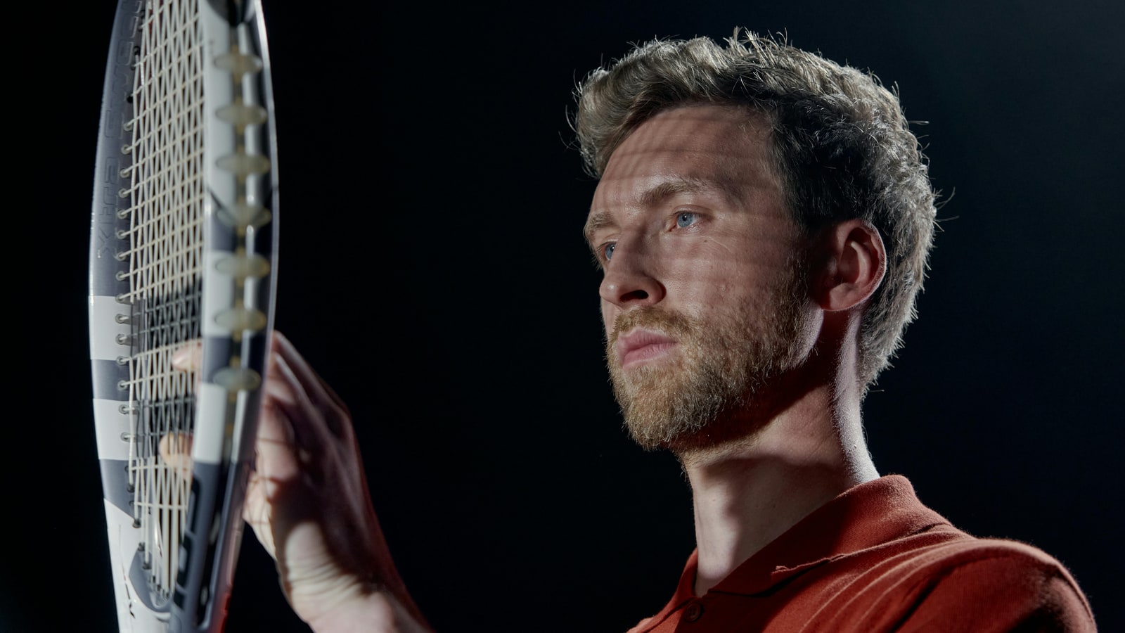 Who are some famous Spanish athletes in athletics?