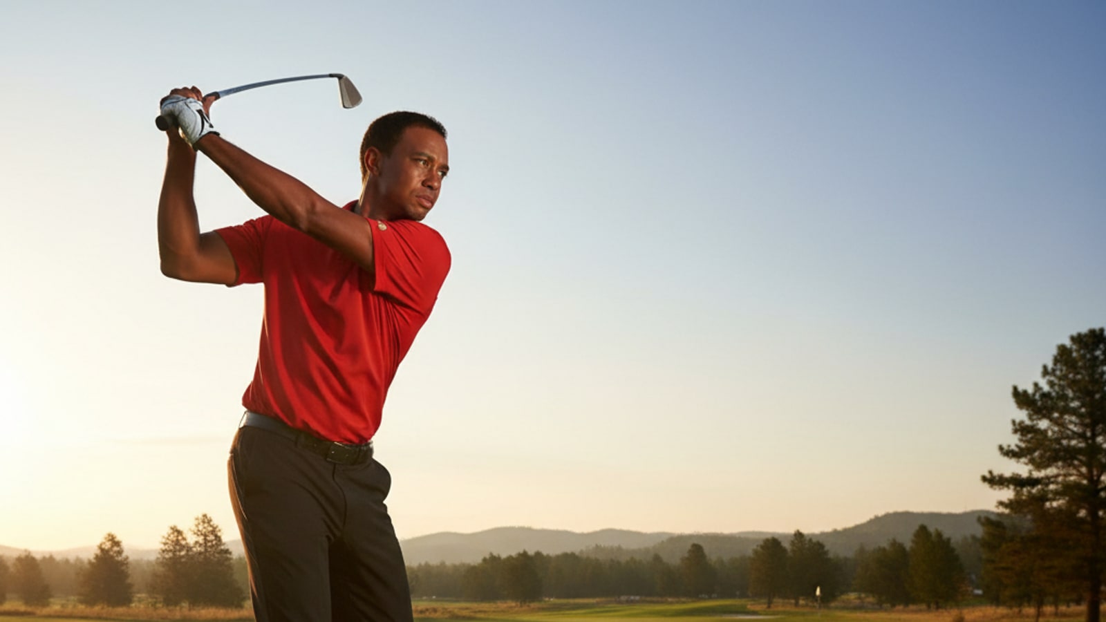 What shoes was Tiger Woods wearing?