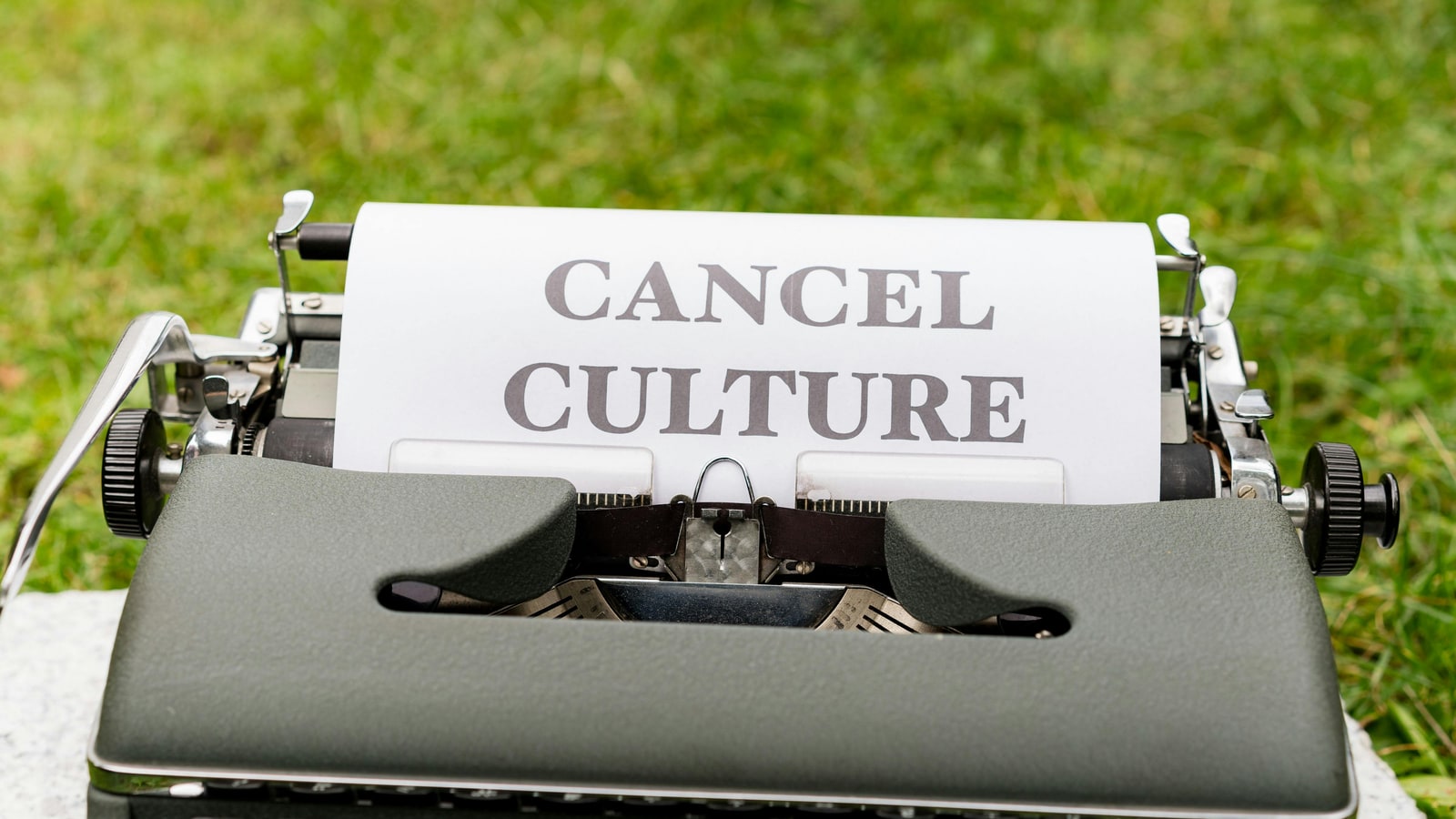 Why was the 1994 World Series cancelled?