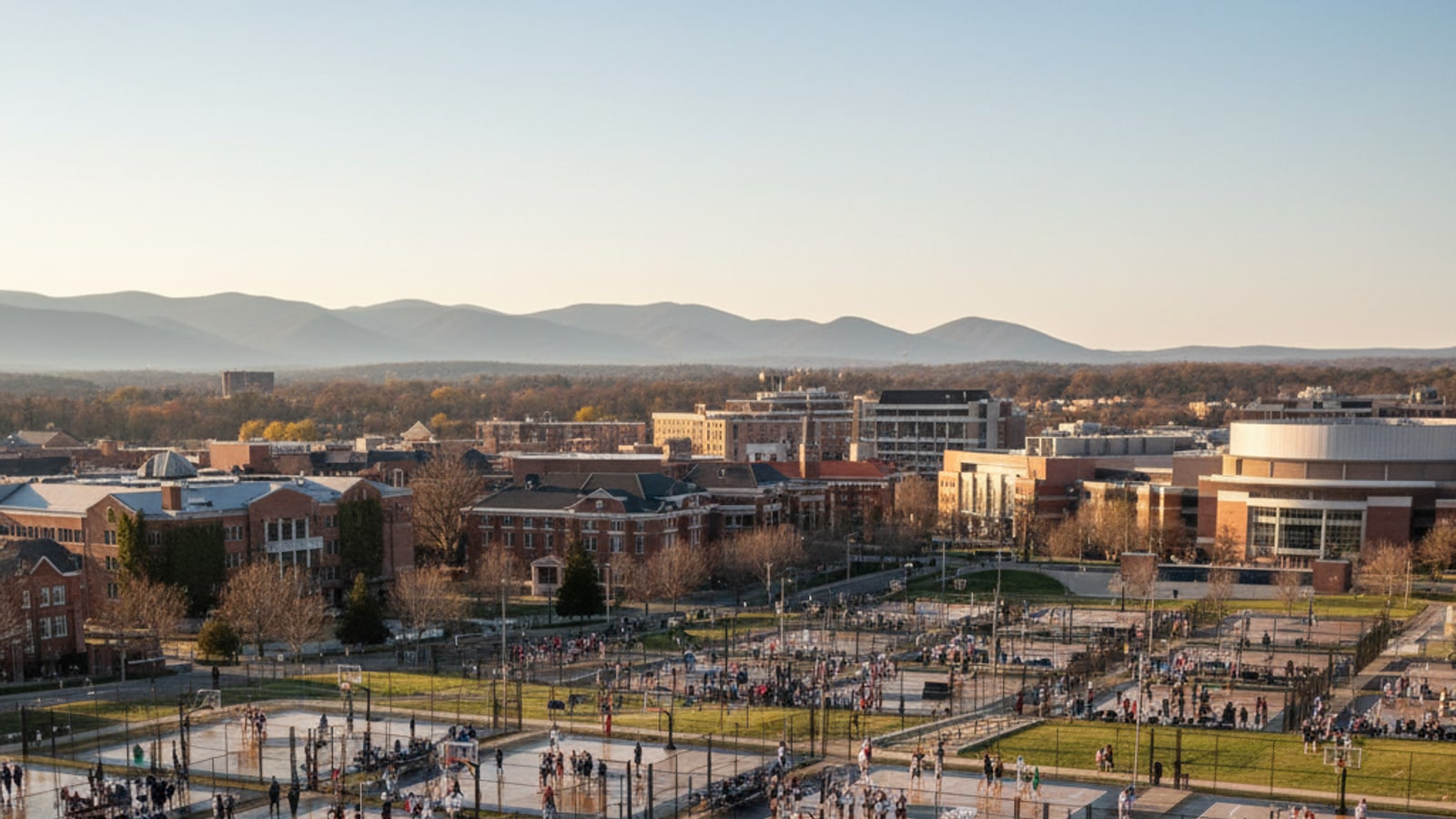 How many colleges in the US have basketball teams?