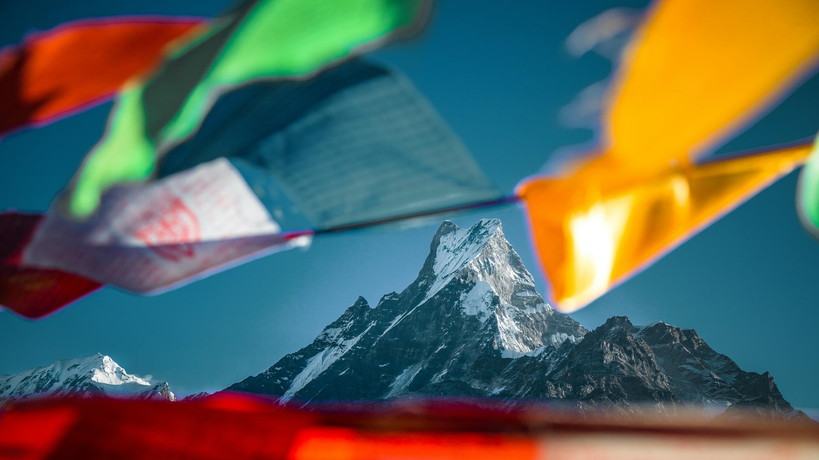 Who was the youngest woman to climb Mount Everest?