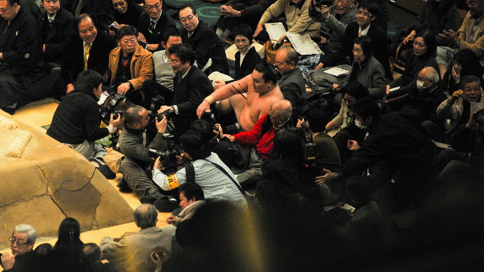 Who is considered the greatest American heavyweight wrestler?