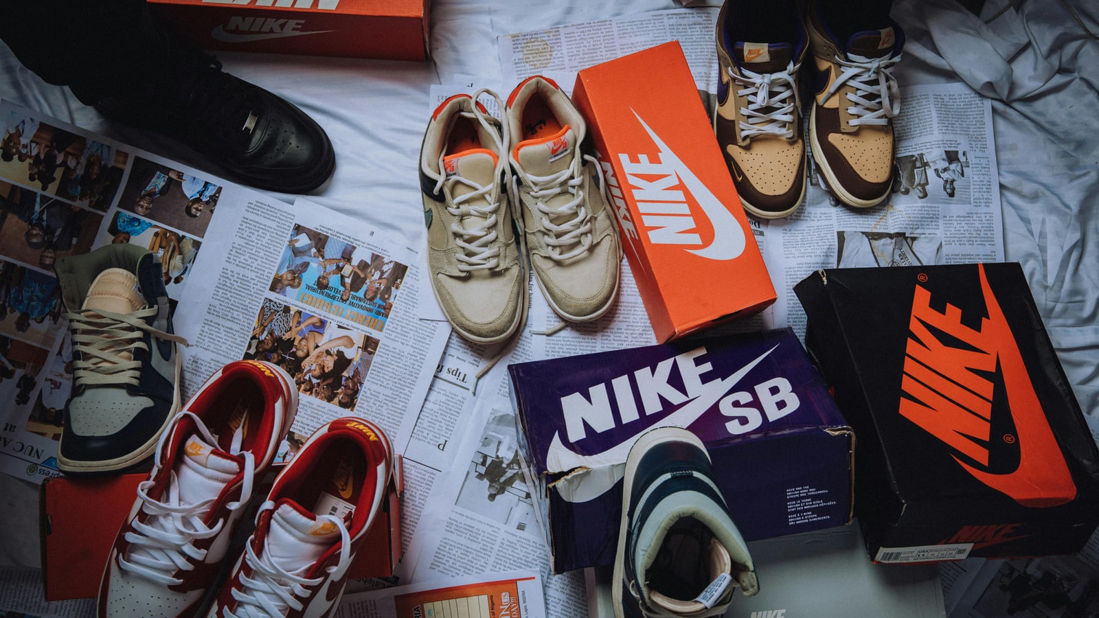 Which is the first Nike shoe to talk to an iPod?