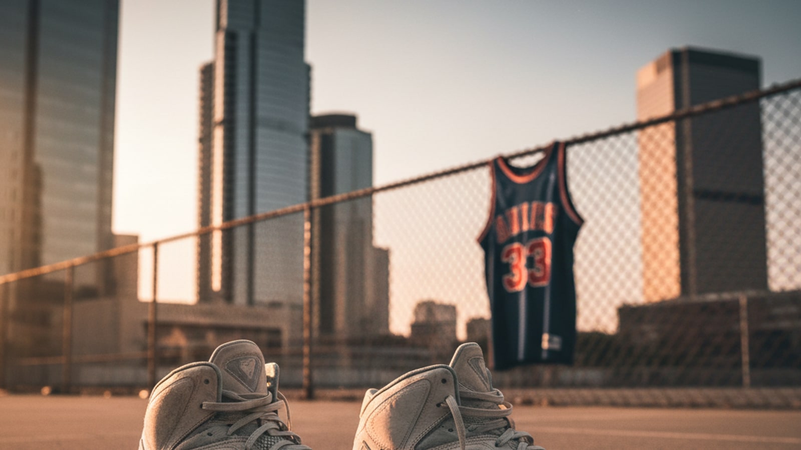 How can you tell if LeBron 7 is fake?