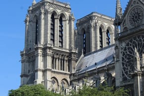 Who Was the Notre Dame Quarterback in 2009?