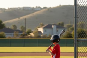 What Weight of Bat Should a 13-Year Old Use?