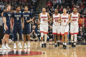 Do You Have to Wear the Same Jersey in College Basketball?