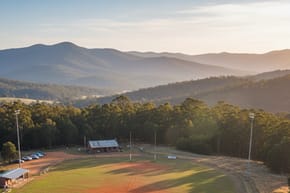 Is There a Football Club in Healesville, Victoria?
