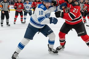 Can You Be Punched While Leaning in NHL 19?