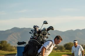 How Much Does a Pro Golfer's Bag Weigh?
