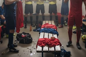 Do Footballers Change Shirts at Halftime?